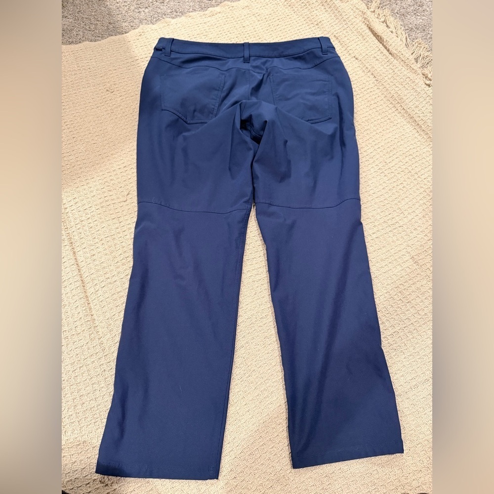 Lululemon ABC Slim-Fit 5-Pocket Pants, Size 35
Warpstreme
Warpstreme™ stretch - Picture 4 of 12